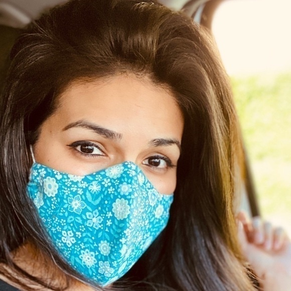 Handmade 3-Layer Cotton Face Mask with Filter - Picture 3 of 11